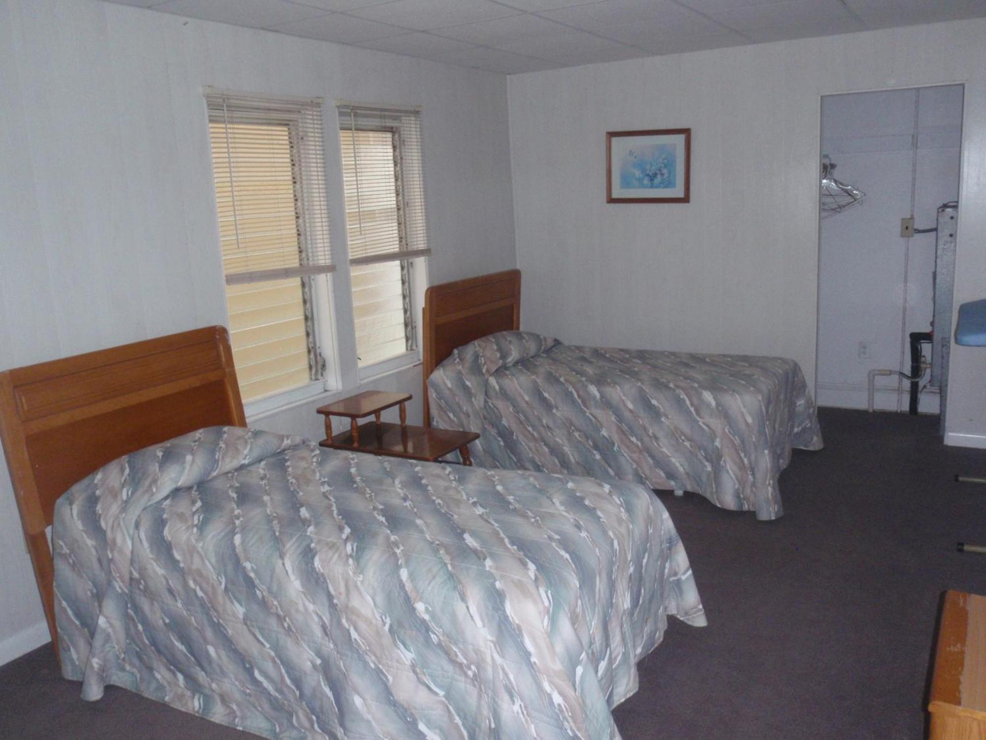 Majestic Hotel & Apartments Ocean City Room photo